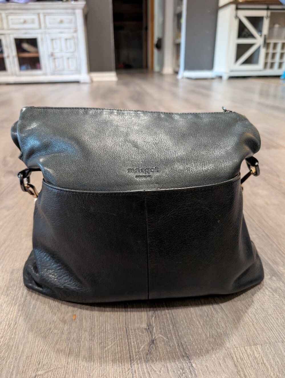 Margot New York Black Leather Crossbody Bag with Adjustable Strap READ Min Wear